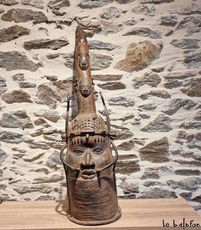 Tete commèmorative ife en bronze