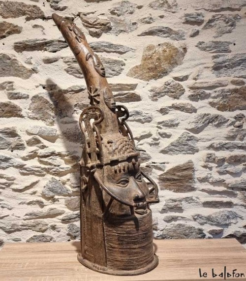 Tete commèmorative ife en bronze