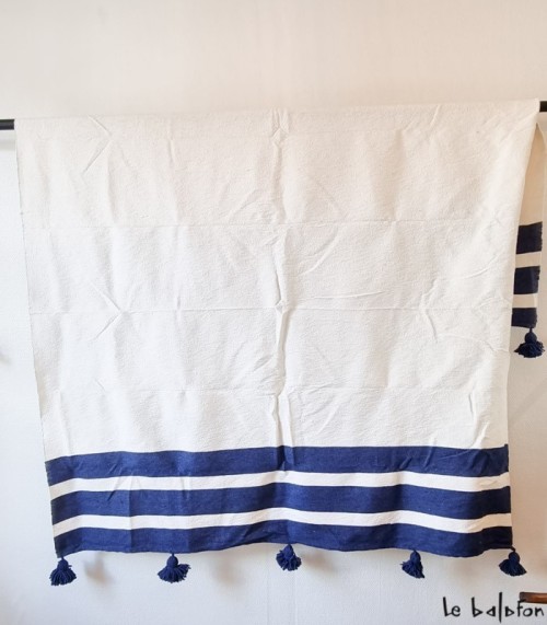 Plaid en laine avec pompons