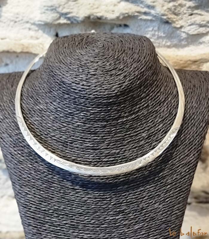 Collier torque ethnique en argent Touareg