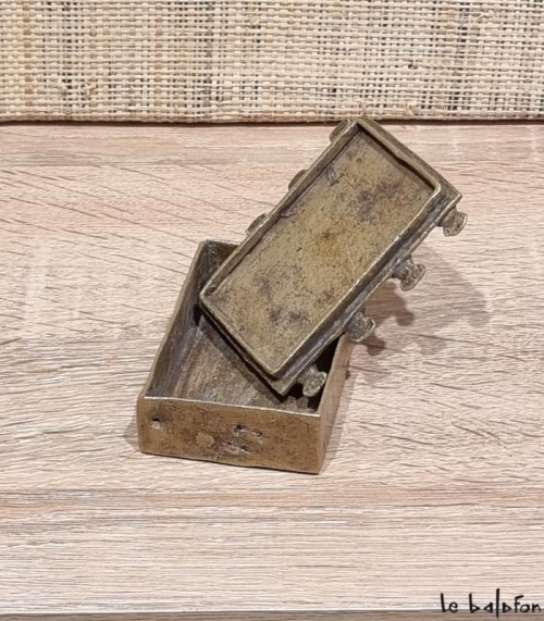 Boîte en bronze africaine Mali