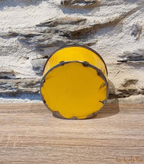 Petite boîte ronde en métal