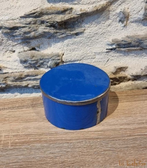 Petite boîte ronde en métal