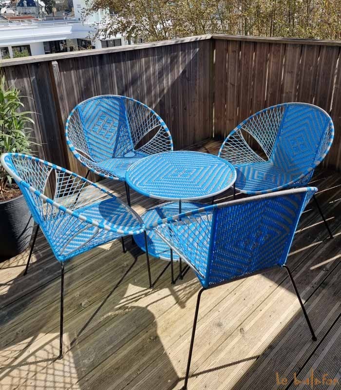 Salon d'extérieur en fil de pêche bleu ciel et gris perle