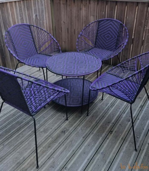 Salon de jardin en fil de pêche violet et noir