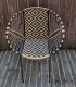 Chaise de jardin marron et blanc motifs losange