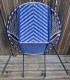 Chaise de jardin bleu électrique et blanc motif chevron