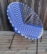 Chaise de jardin bleu électrique et blanc motif chevron