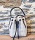 Sac seau en pagne tissé