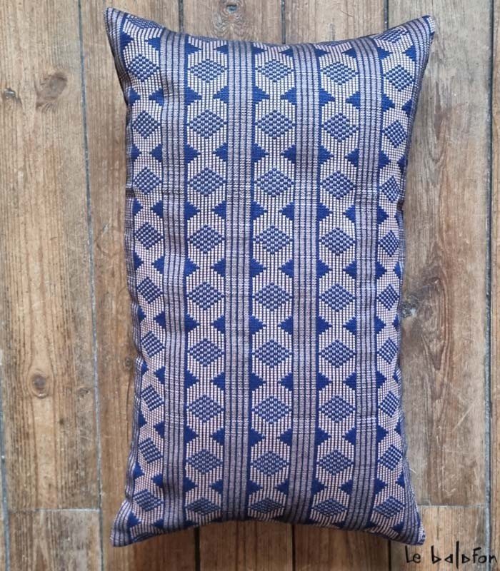 Coussin en pagne tissé 30x50 