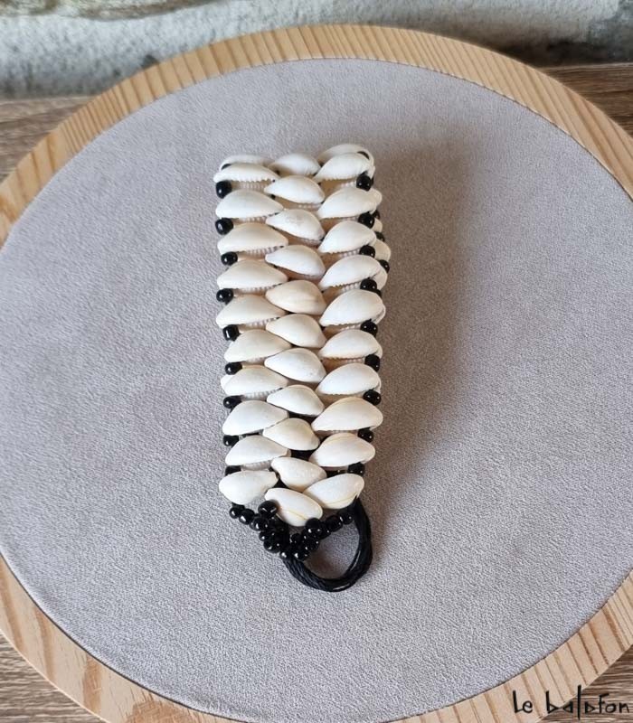 10 Perles Coquillages de Cauris Naturelle Porcalaine 18mm x 13mm - 12mm