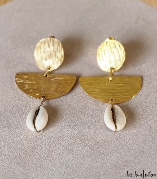 Boucles d'oreilles pendantes dorées