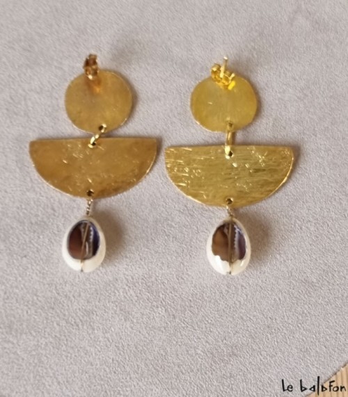 Boucles d'oreilles pendantes dorées