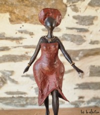 Statuette en bronze 35 cm "Elegance africaine"