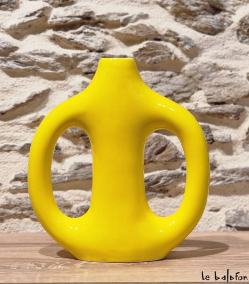 Vase organique jaune "Formes libres"