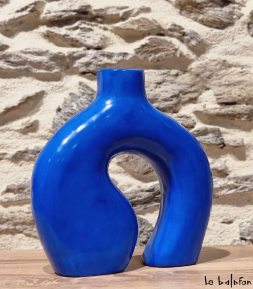Vase bleu électrique 