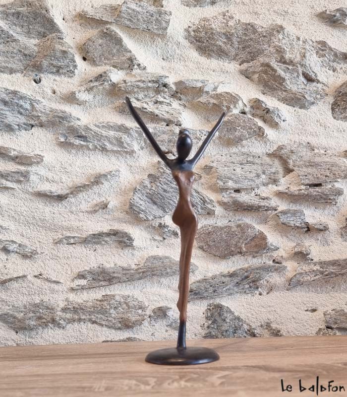 Sculpture en bronze 21 cm Marron
