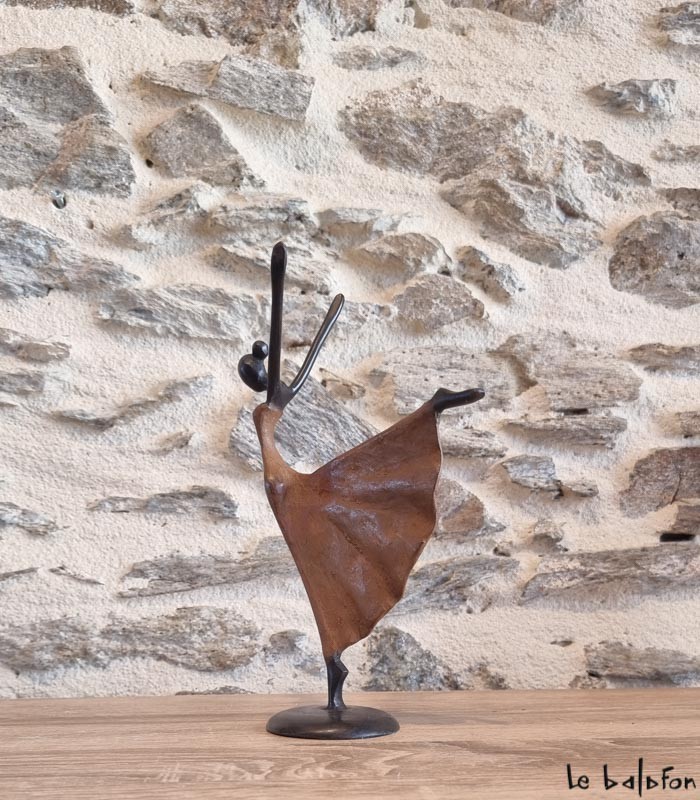 Sculpture en bronze 21 cm Marron