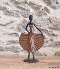 Sculpture en bronze 19 cm marron "Capture d'un instant"