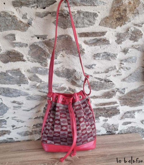 Sac Bourse artisanal en pagne tissé Manjak