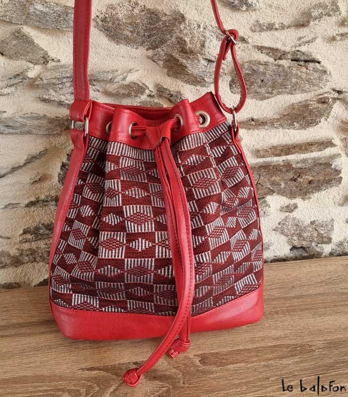 Sac Bourse artisanal en pagne tissé Manjak