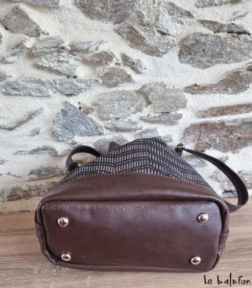 Sac Bourse artisanal en pagne tissé Manjak