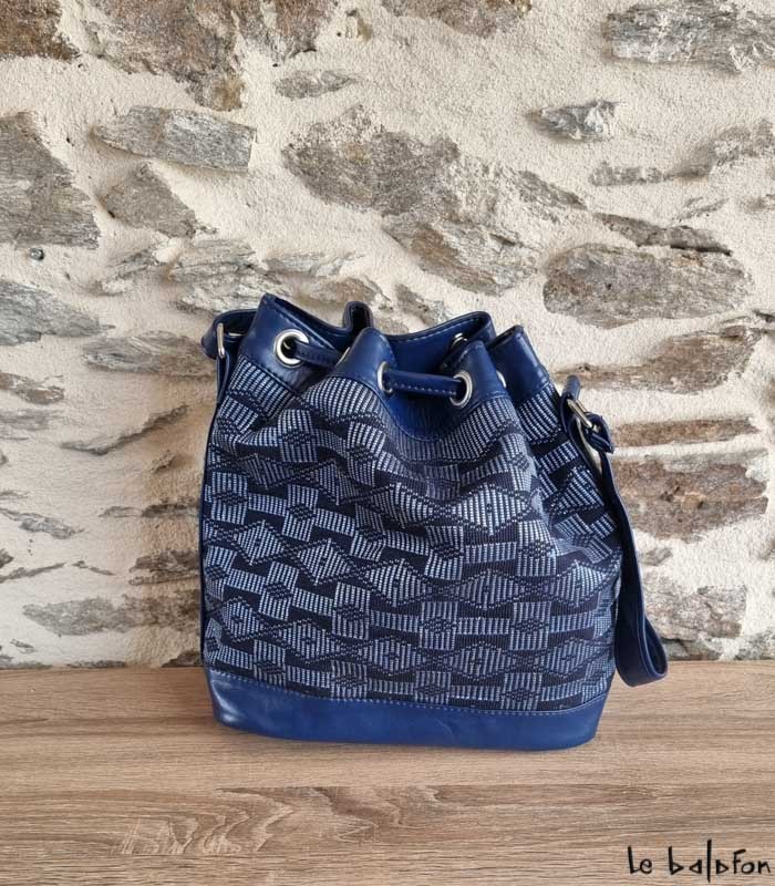 Sac Bourse artisanal en pagne tissé Manjak 