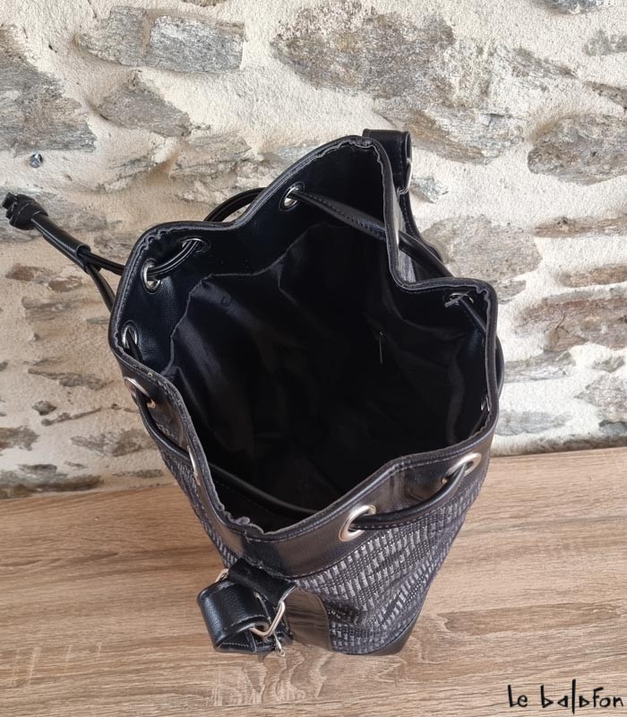 Sac Bourse artisanal en pagne tissé Manjak