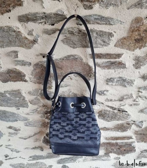 Petit Sac Bourse ethnique bleu en pagne tissé Manjak - 1