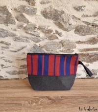 Trousse en pagne tissé Manjak-rouge et bleu