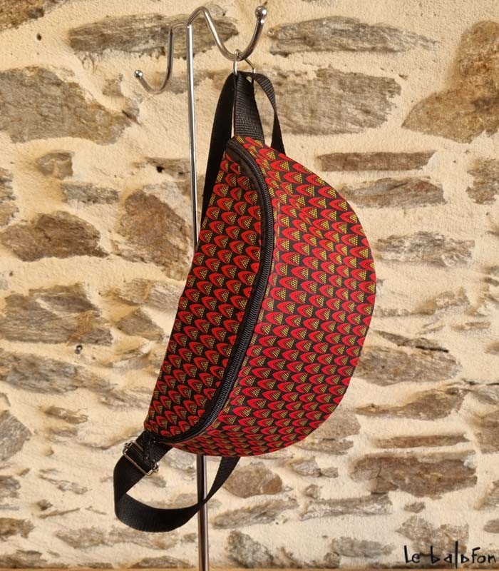 Sac banane en tissu wax motif écailles - 1