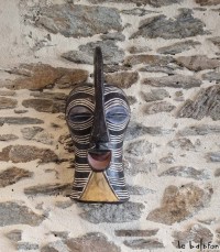 Masque Songye – Masque de pouvoir en bois – RDC