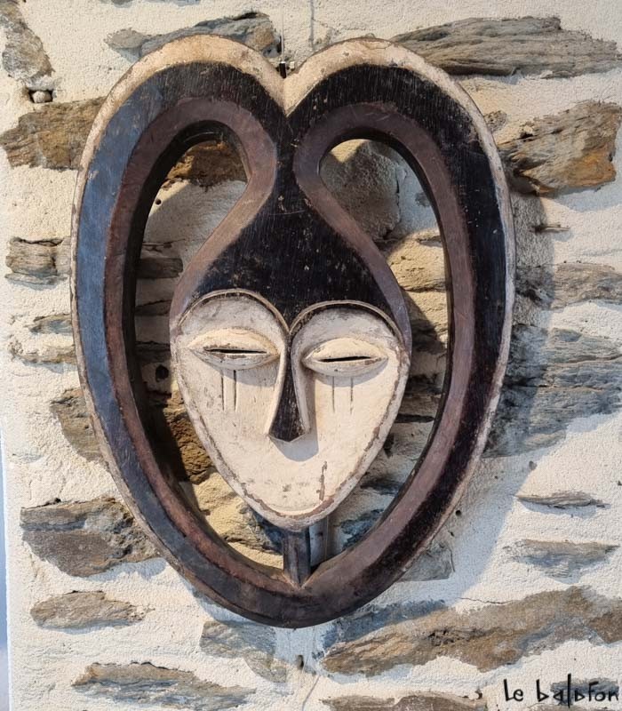 Masque Kwele du Gabon – Art Tribal Authentique | Le Balafon - 1