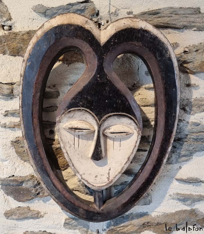 Masque Kwele du Gabon – Art Tribal Authentique | Le Balafon - 2