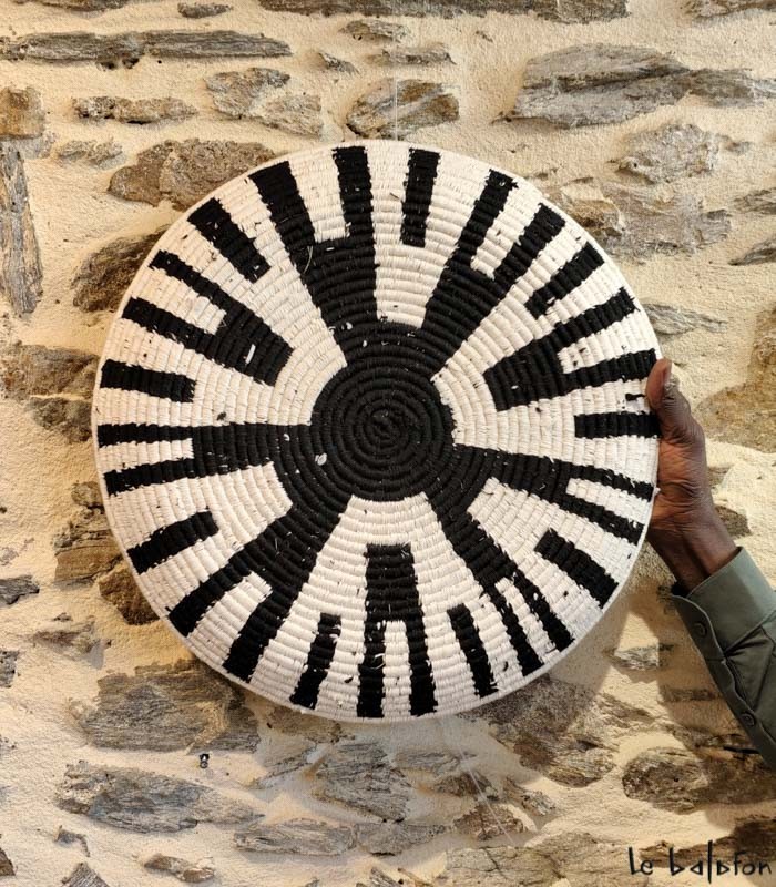 Grand plateau Berbère Noir &amp; Blanc – Artisanat du Maroc - 1