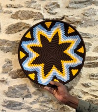 Plateau berbère décoratif coloré – Style bohème