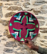 Plateau Berbère coloré traditionnel – motifs authentiques