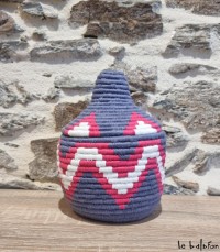 Boîte Berbère Authentique – Fibres Végétales et Laine