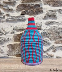 Boîte Berbère – Artisanat Moderne & Couleurs Vibrantes