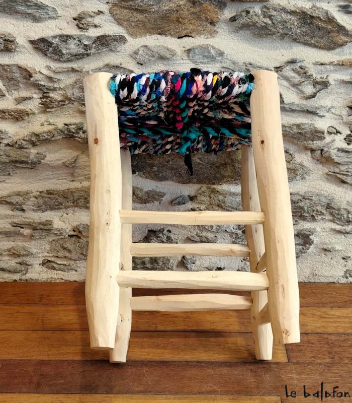 Tabouret artisanal Boucherouite coloré - 3