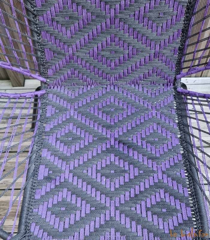 Chaise de jardin violet et noir motifs losange - 2