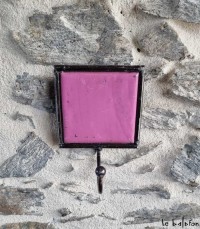 Patère industrielle rose 1 crochet