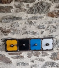 Patère en métal recyclé 4 crochets