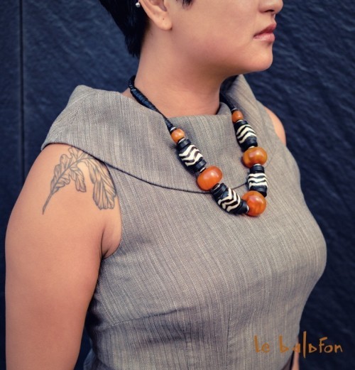 collier ethnique africain artisanal grosses perles