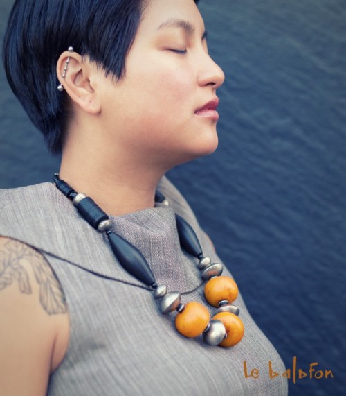 collier ethnique africain artisanal grosses perles