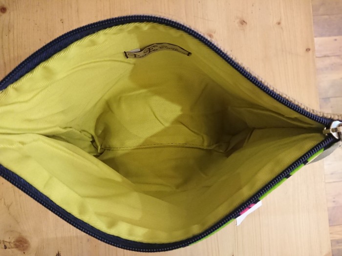 Pochette wax et toile de jute