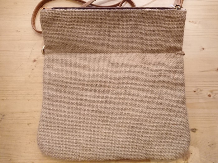 Pochette wax et toile de jute