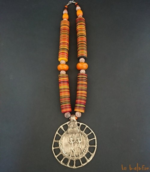 Collier ethnique africain