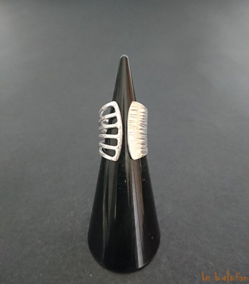 Bague ethnique en argent