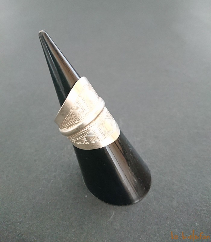Bague ethnique en argent